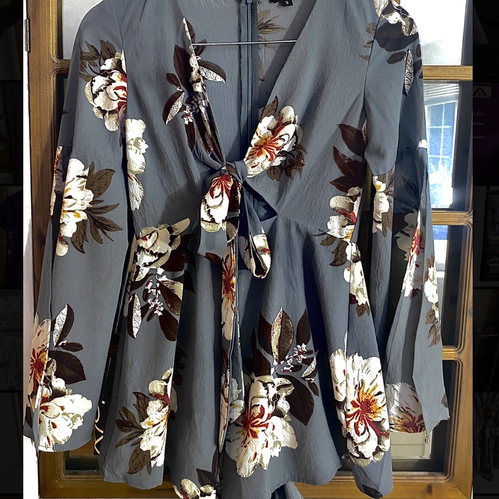 Fashion Nova Floral Romper - S